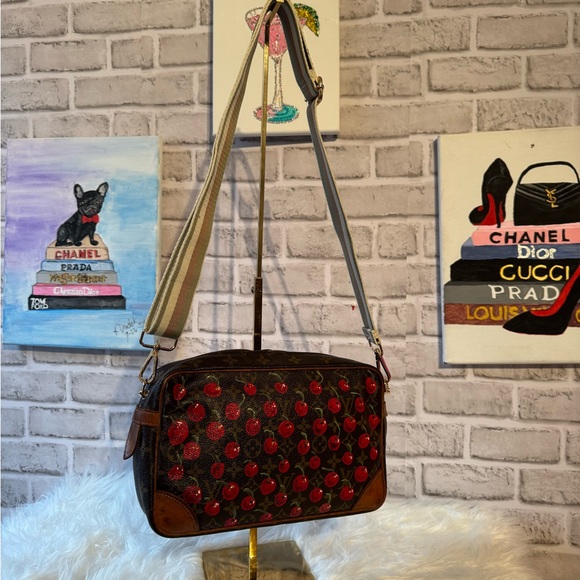 Louis Vuitton Cherry Collection Hand Painted upcycled makeup crossbody - Picture 5 of 12